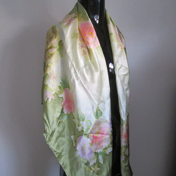 Chinese Floral Silk Large Scarf - Picture 2 of 9
